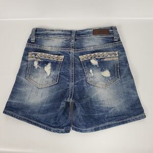 Daytrip Taurus Boyfriend Denim Blue Jean Shorts Size 24 Distressed Aztec Sequin